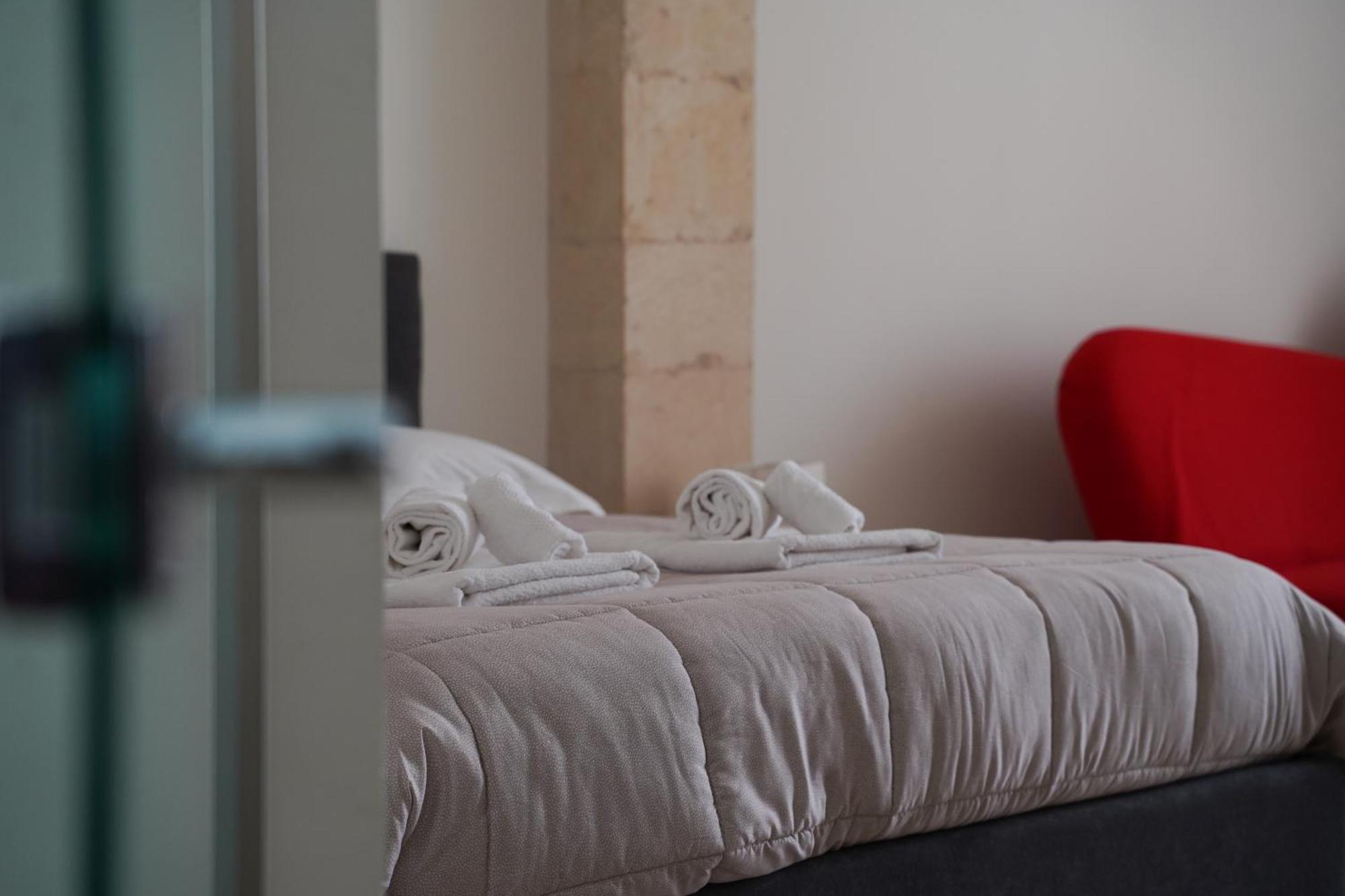 Suite Home D'Aragona Лечче Экстерьер фото