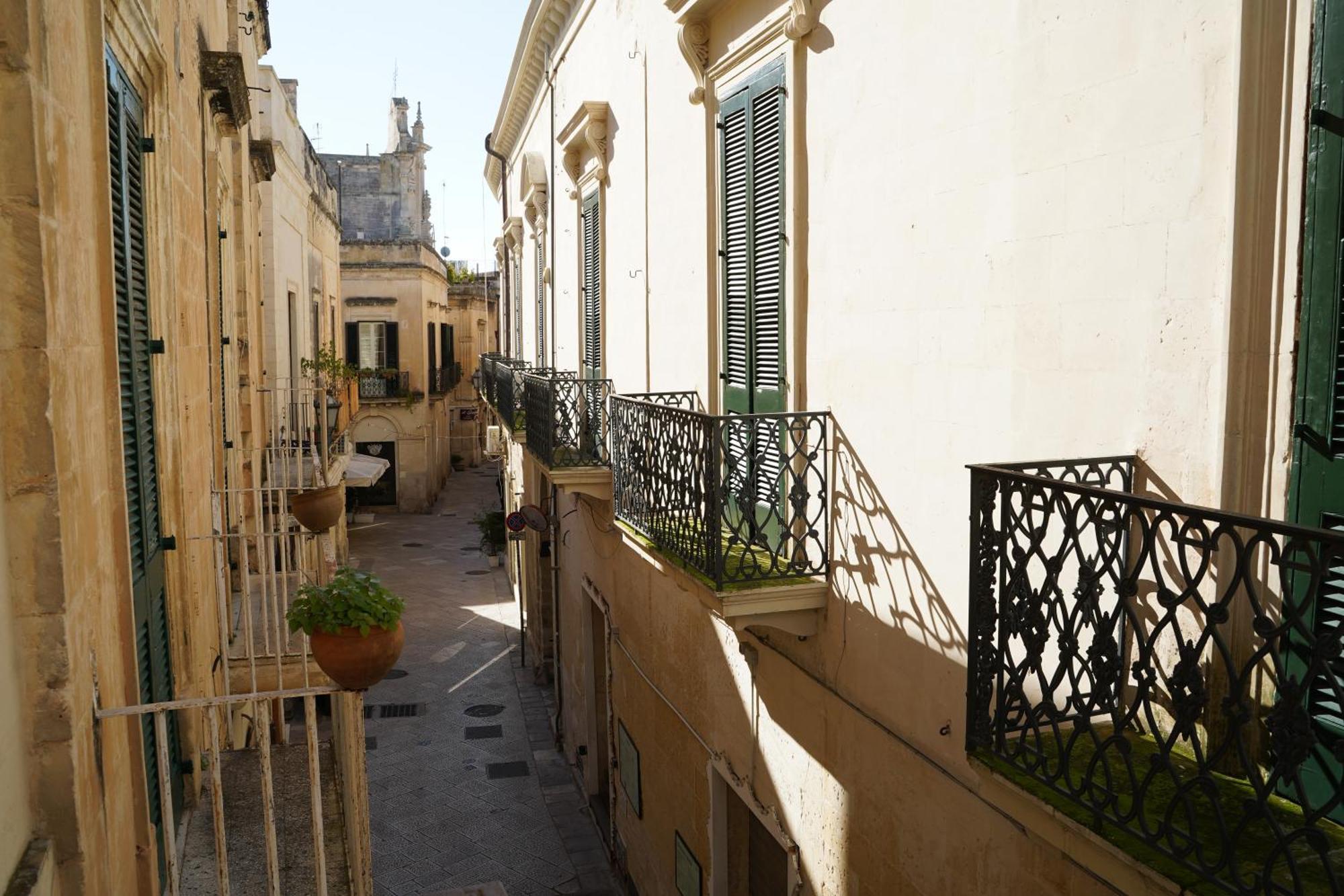 Suite Home D'Aragona Лечче Экстерьер фото