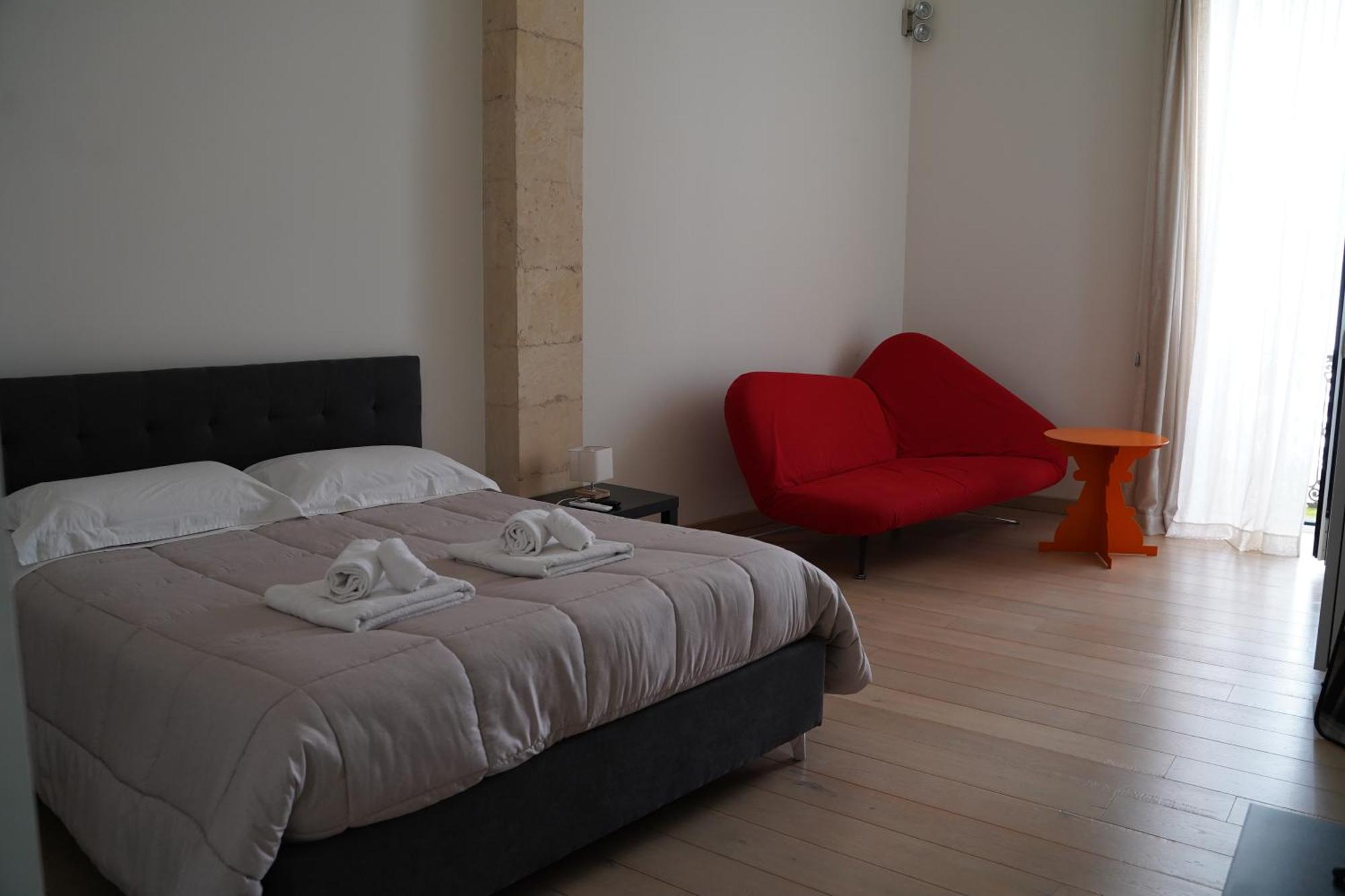 Suite Home D'Aragona Лечче Экстерьер фото