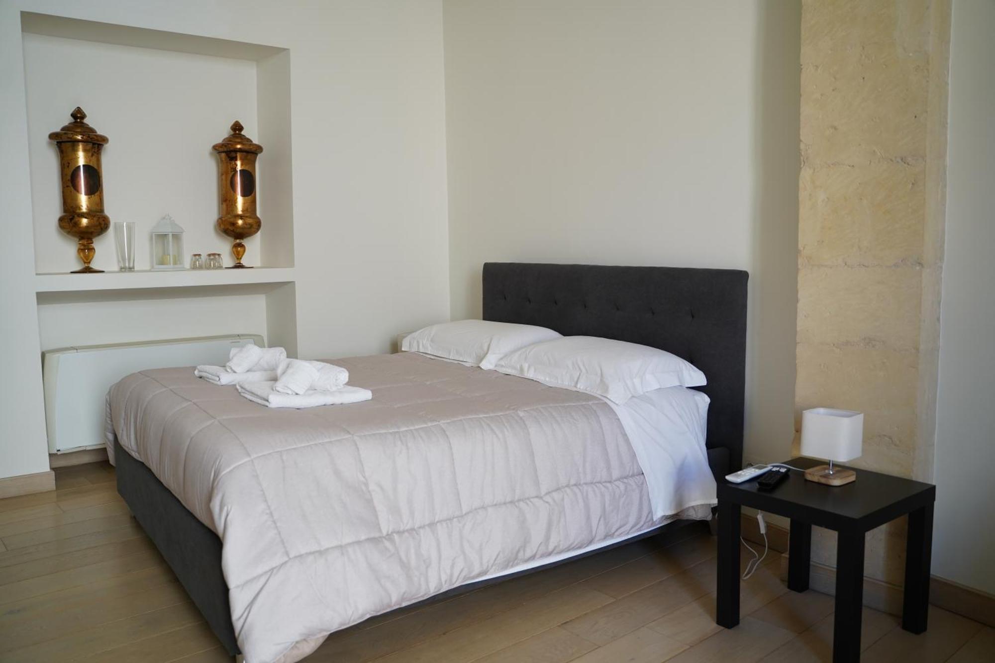 Suite Home D'Aragona Лечче Экстерьер фото